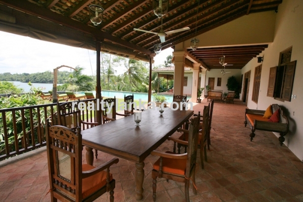 Lake View Viila