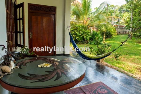 Villa for Sale and Lease in Hikka