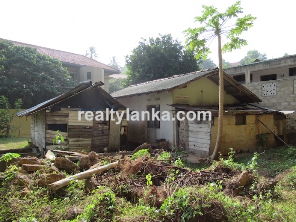 12 Perches Property In Weligama