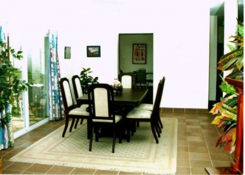 Beautiful Oceanfront Villa in Uswetakeiyawa 